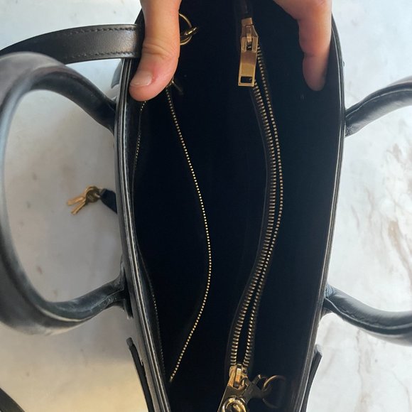 YSL Saint Laurent • Sac Du Jour Black Handbag or Shoulder Bag - Picture 6 of 8